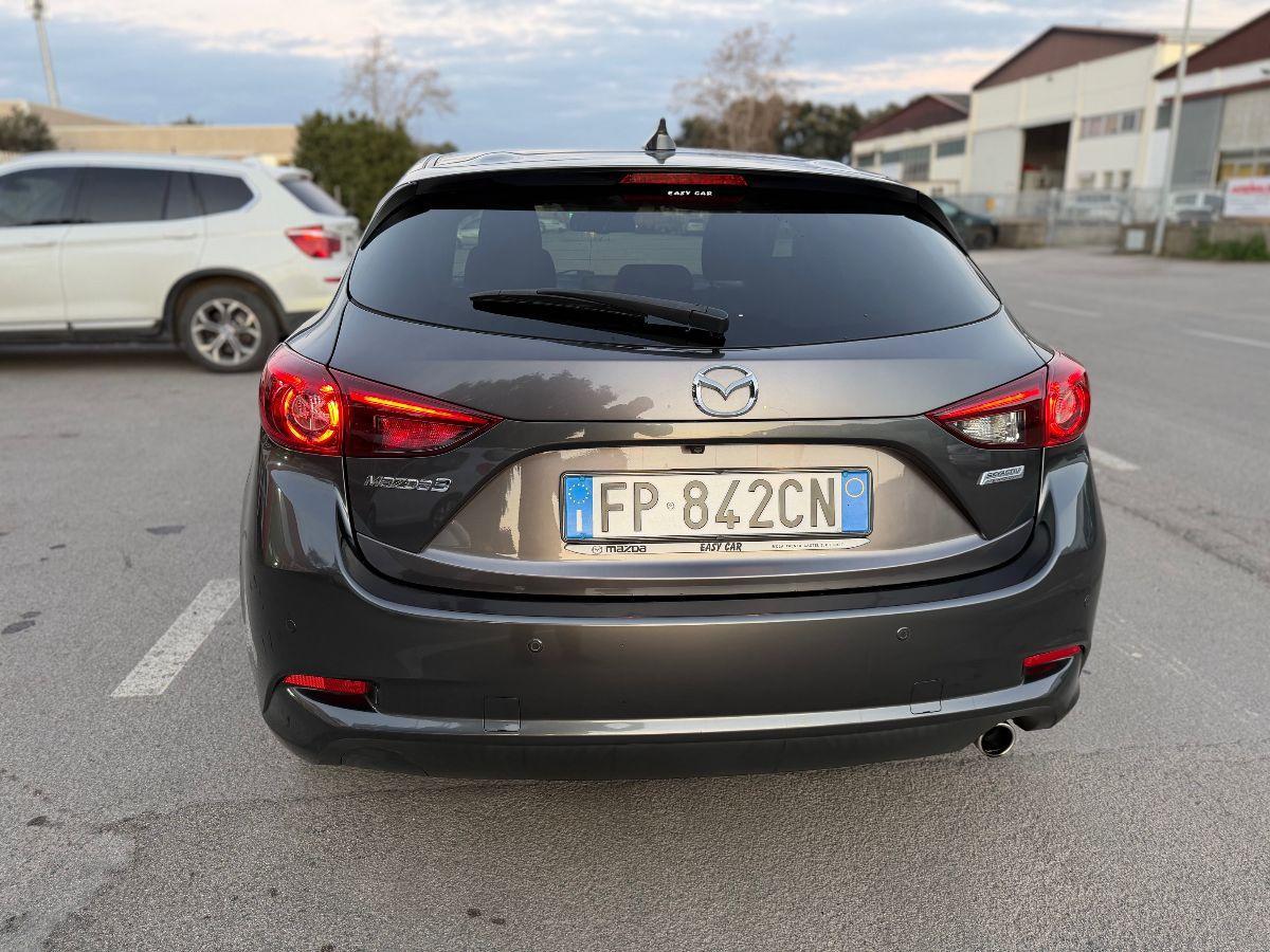 MAZDA - Mazda3 - 1.5 Skyactiv-D Exceed