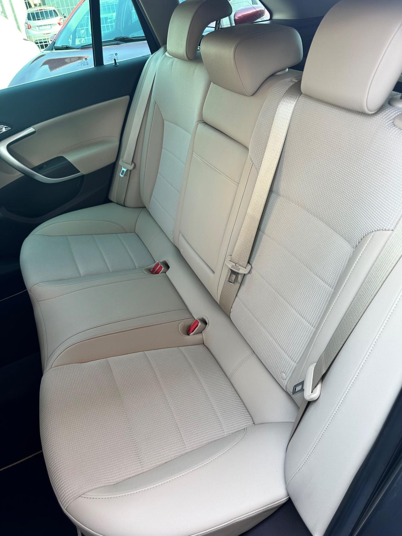 Opel Insignia 1.6 Turbo 180CV Sports Tourer Cosmo