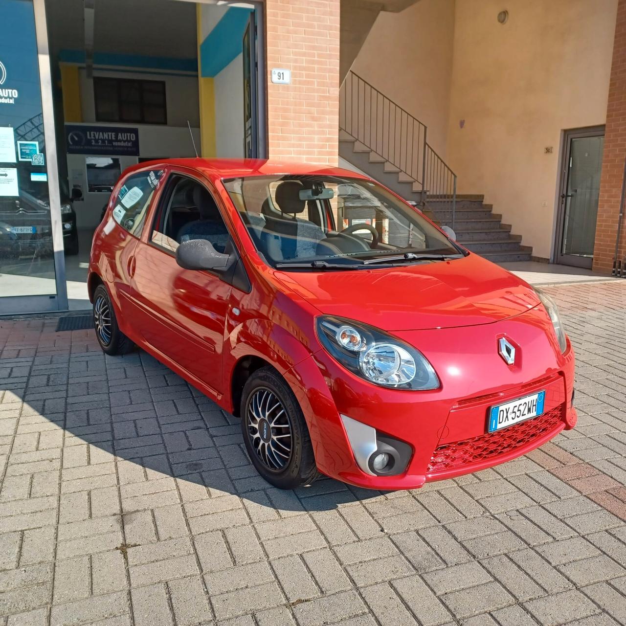 129.888KM PERFETTA TWINGO 1.2 NEOPATENTATI