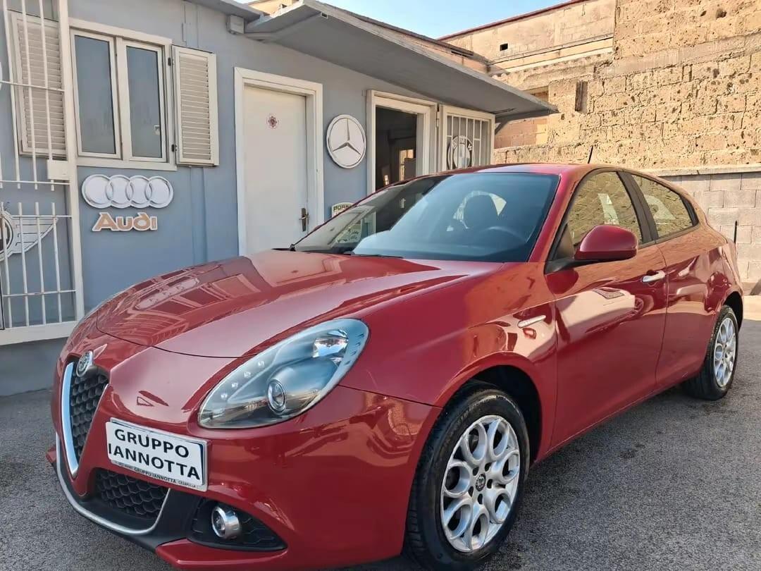 Alfa Romeo Giulietta 1.6 JTDm TCT 120 CV CAMBIO AUTOMATICO NAVIGATORE FARI LED GARANZIA 12 MESI CON CERTIFICATO