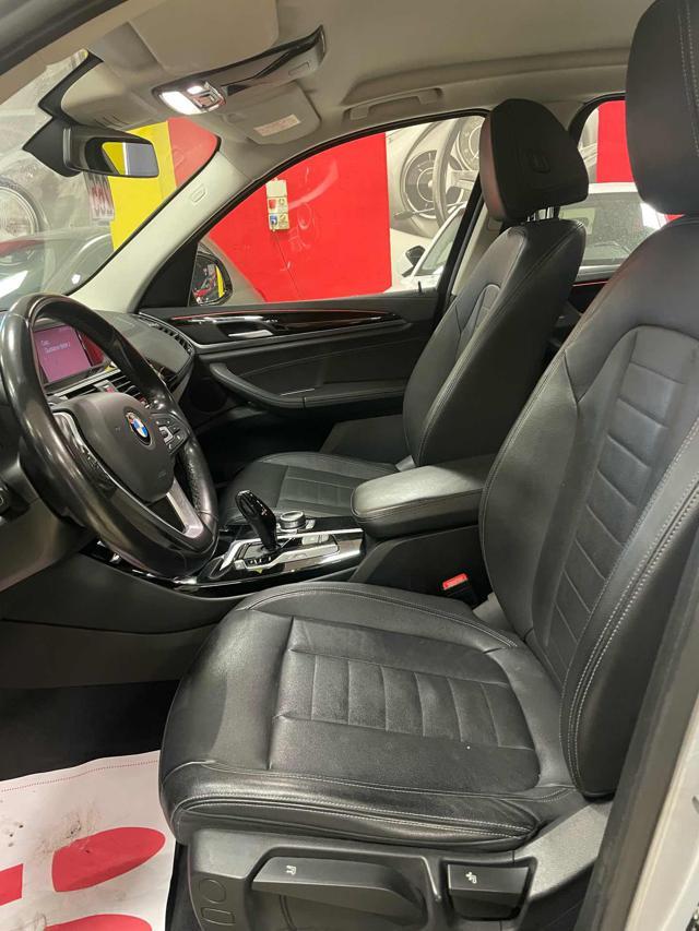 BMW X3 xDrive30i Luxury*NAVI/PELLE/PDC/LED*