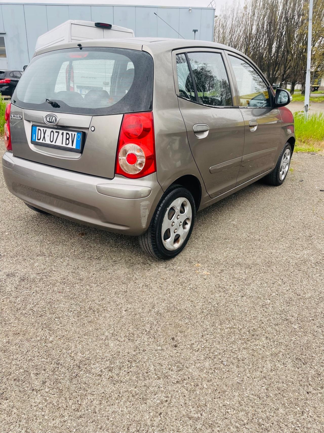 Kia Picanto 1.0 12V Town Bi-Fuel