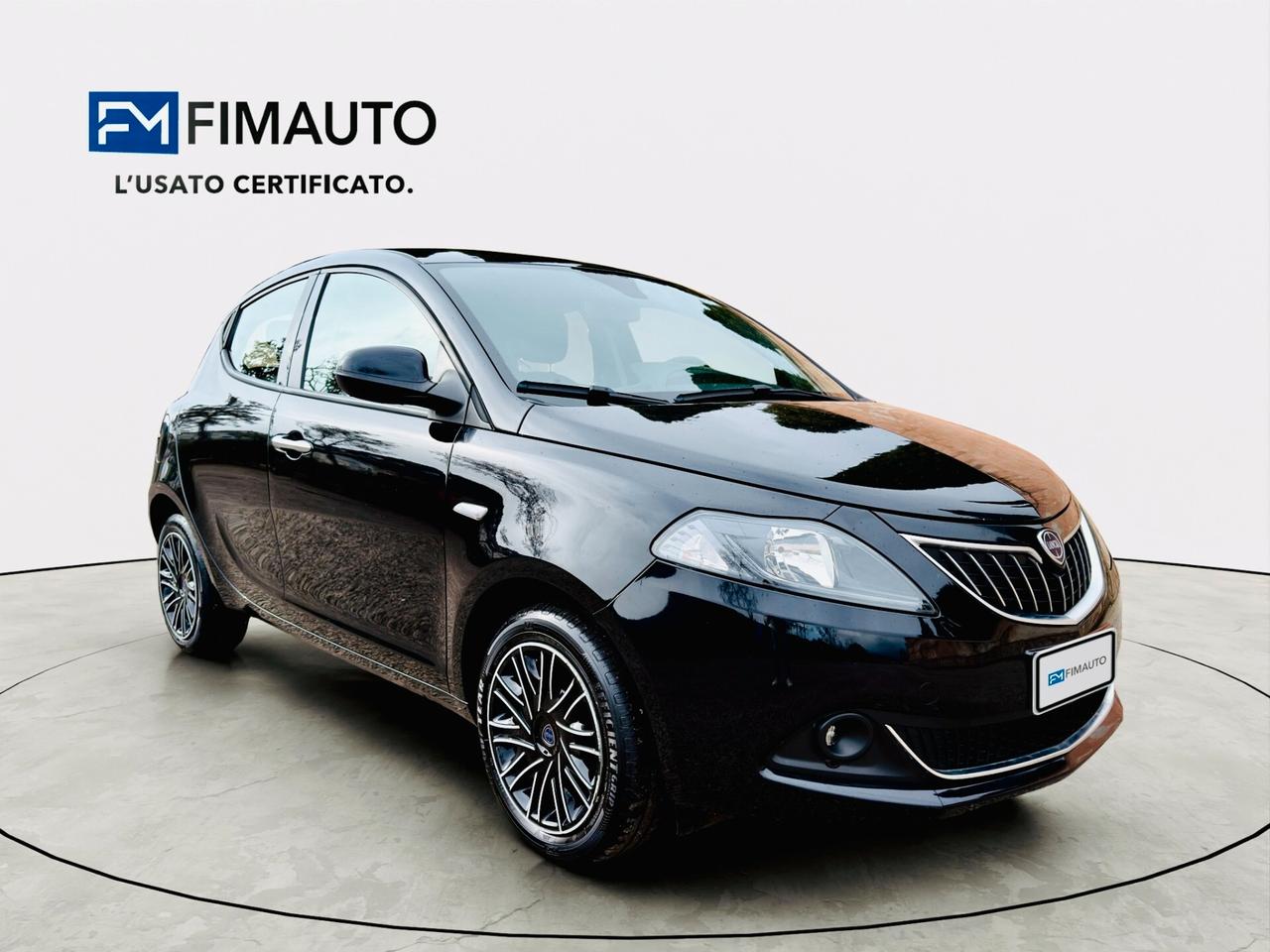 Lancia Ypsilon 1.0 FireFly 5 porte Hybrid Gold - 2023