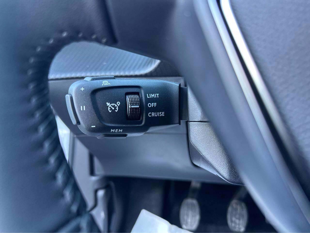 PEUGEOT 2008 II 2023 - 2008 1.2 puretech Allure s&s 100cv