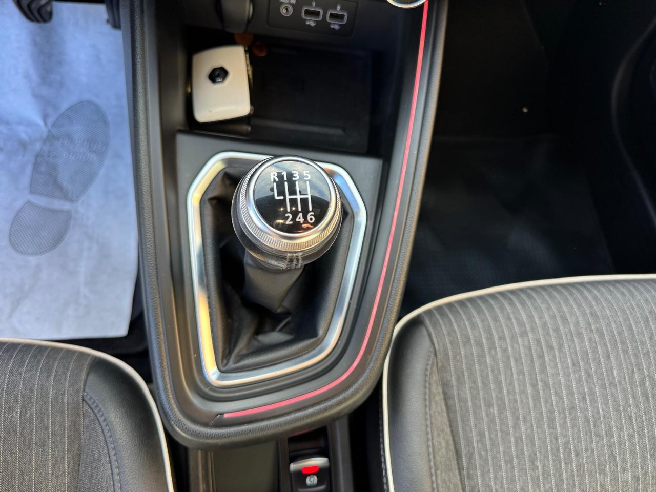 Renault Clio TCe 90 CV 5 porte R.S. Line