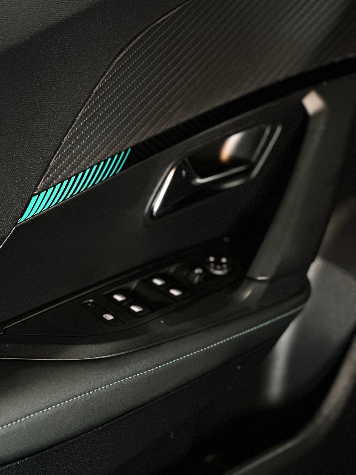 Peugeot 2008 BlueHDi 130 S&S EAT8 Allure