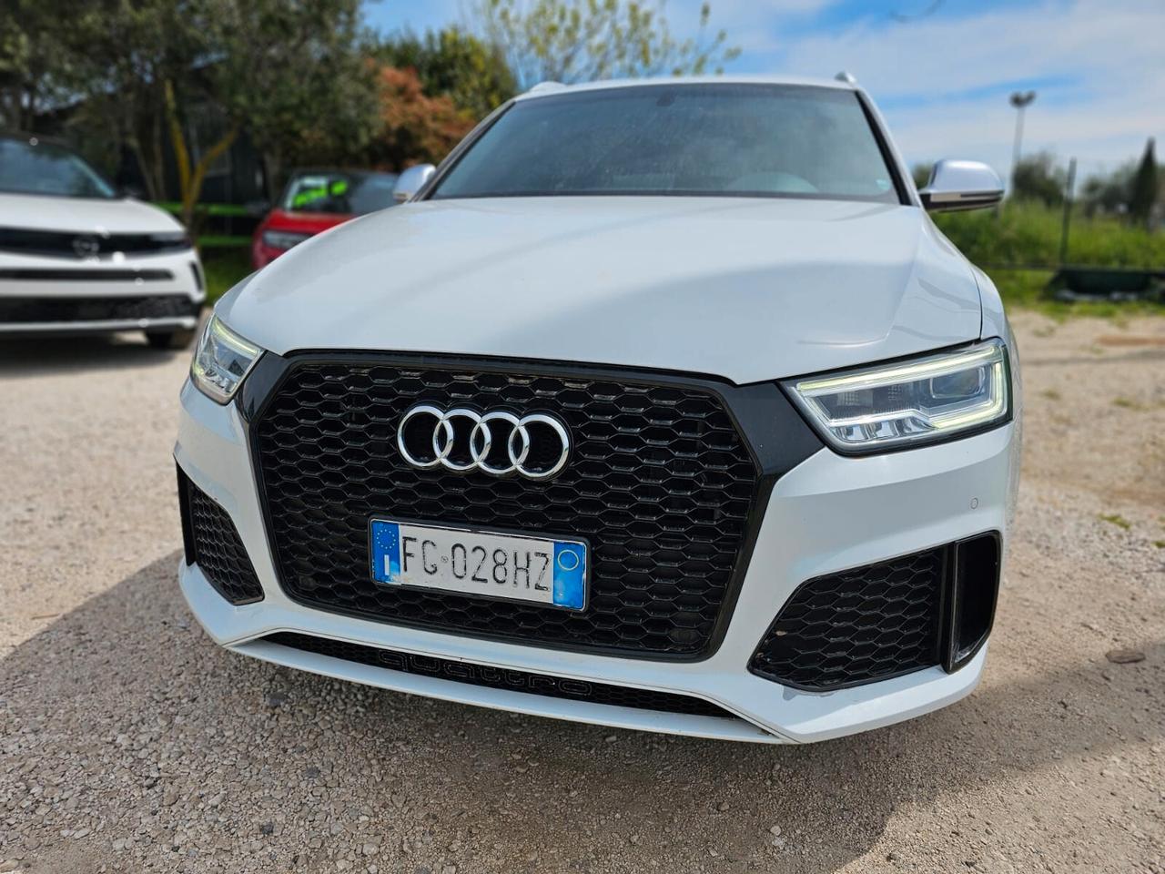 Audi Q3 RS 2.5 TFSI quattro S tronic