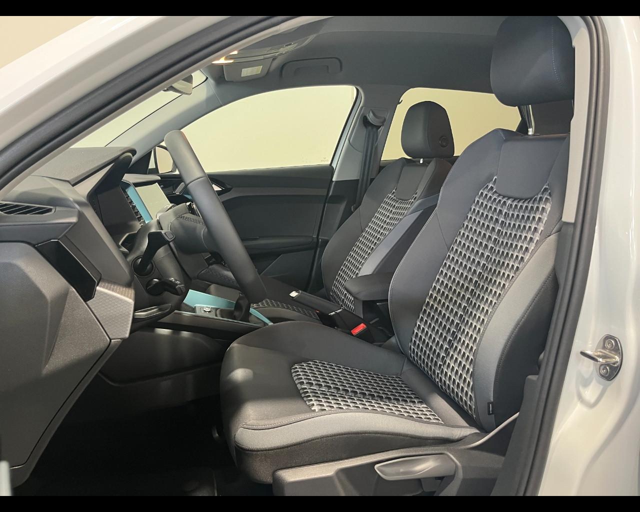 AUDI A1 SPORTBACK 30 TFSI BUSINESS