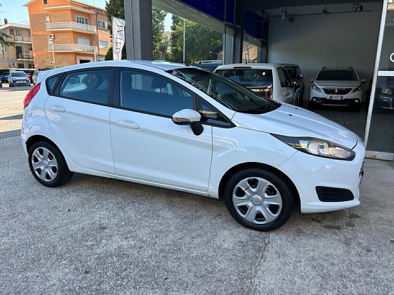 FORD FIESTA DIESEL 75 CV NEOPATENTATI!!!! 2013