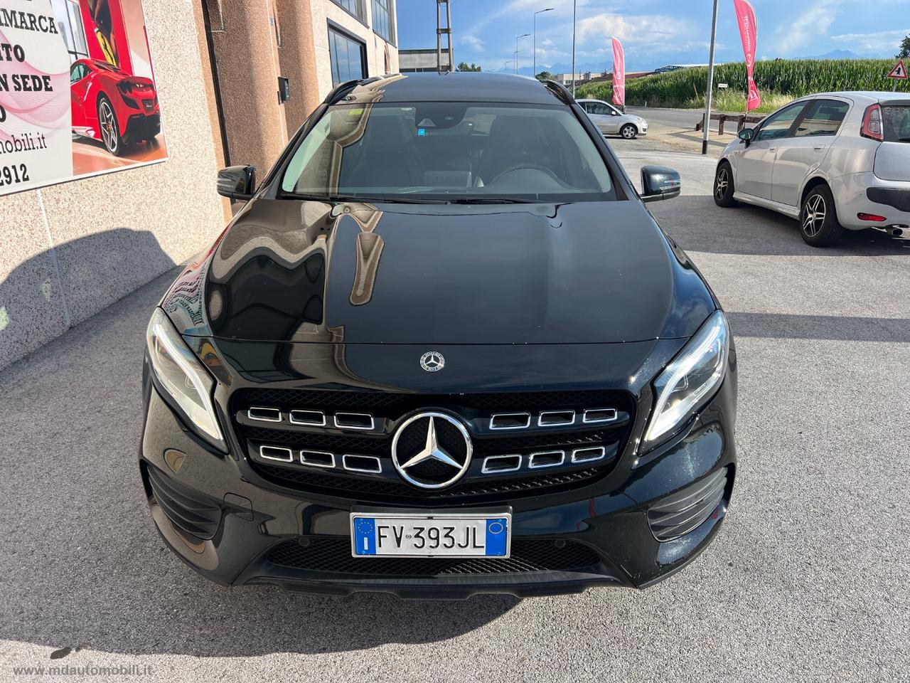 MERCEDES-BENZ GLA 200 Premium EDITION TETTO AUTOMATICA 19 STUPENDA