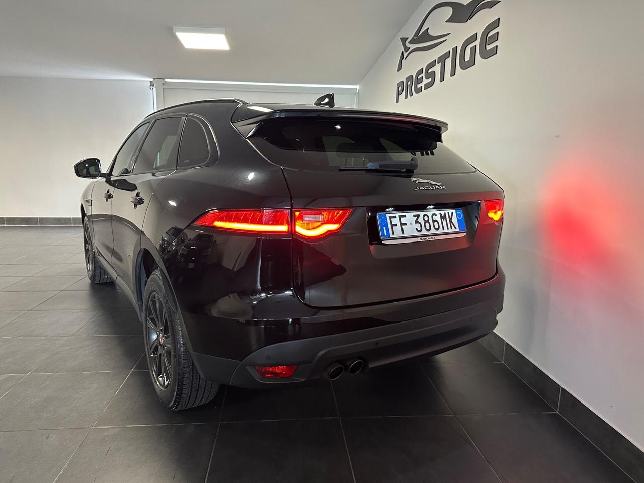 JAGUAR F-PACE 2.0 D 180CV MOTORE REVISIONATO