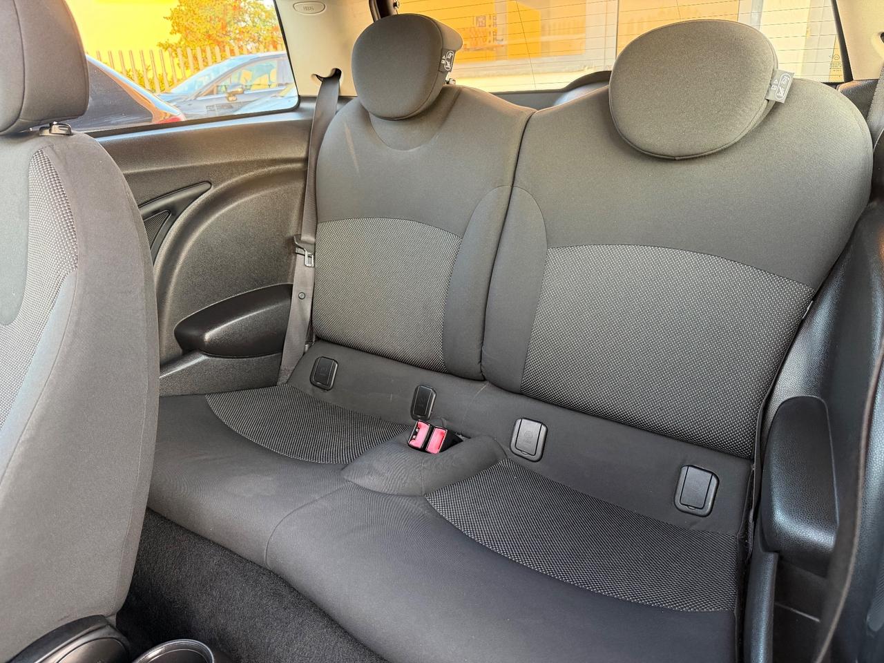 Mini 1.6 16V One D 90cv Tetto Apribile okneopatentati