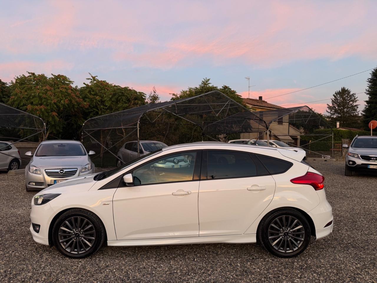 Ford Focus 1.0 EcoBoost 125 CV ST line