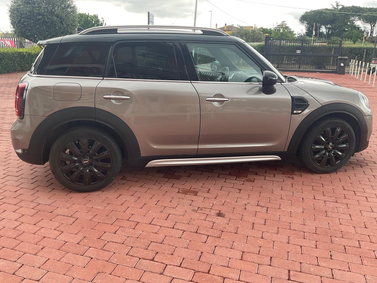 Mini One Countryman 1.5 Hype aut.
