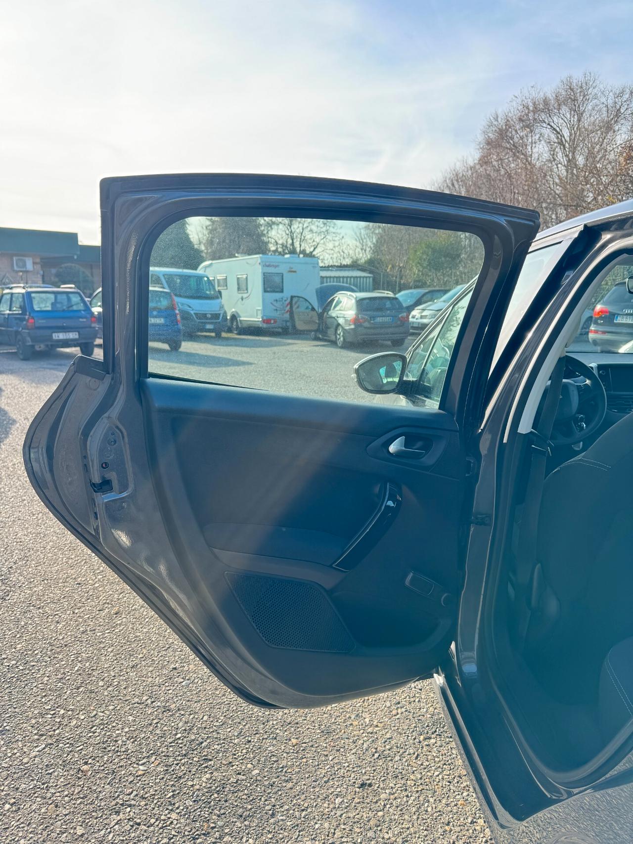 Peugeot 208 1.2 5p 61 kW E6 *Cinghia sost. 80k km*