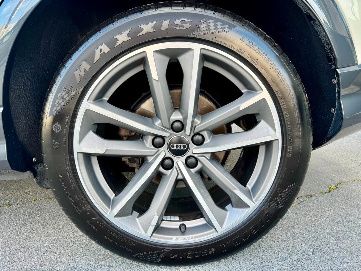 Audi Q3 SPB 35 TDI quattro S line edition