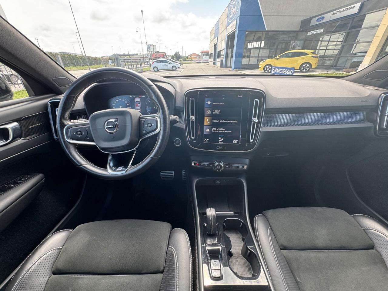 Volvo XC40 D4 AWD R-Design 2.0TDCi 190CV Automatica