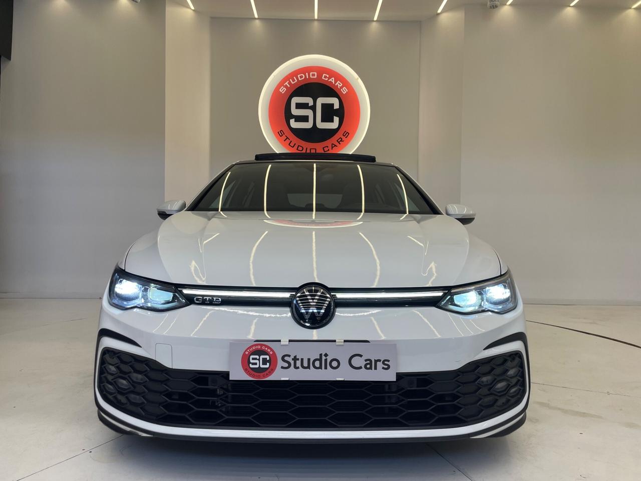 Volkswagen Golf GTD 2.0 TDI DSG 200CV