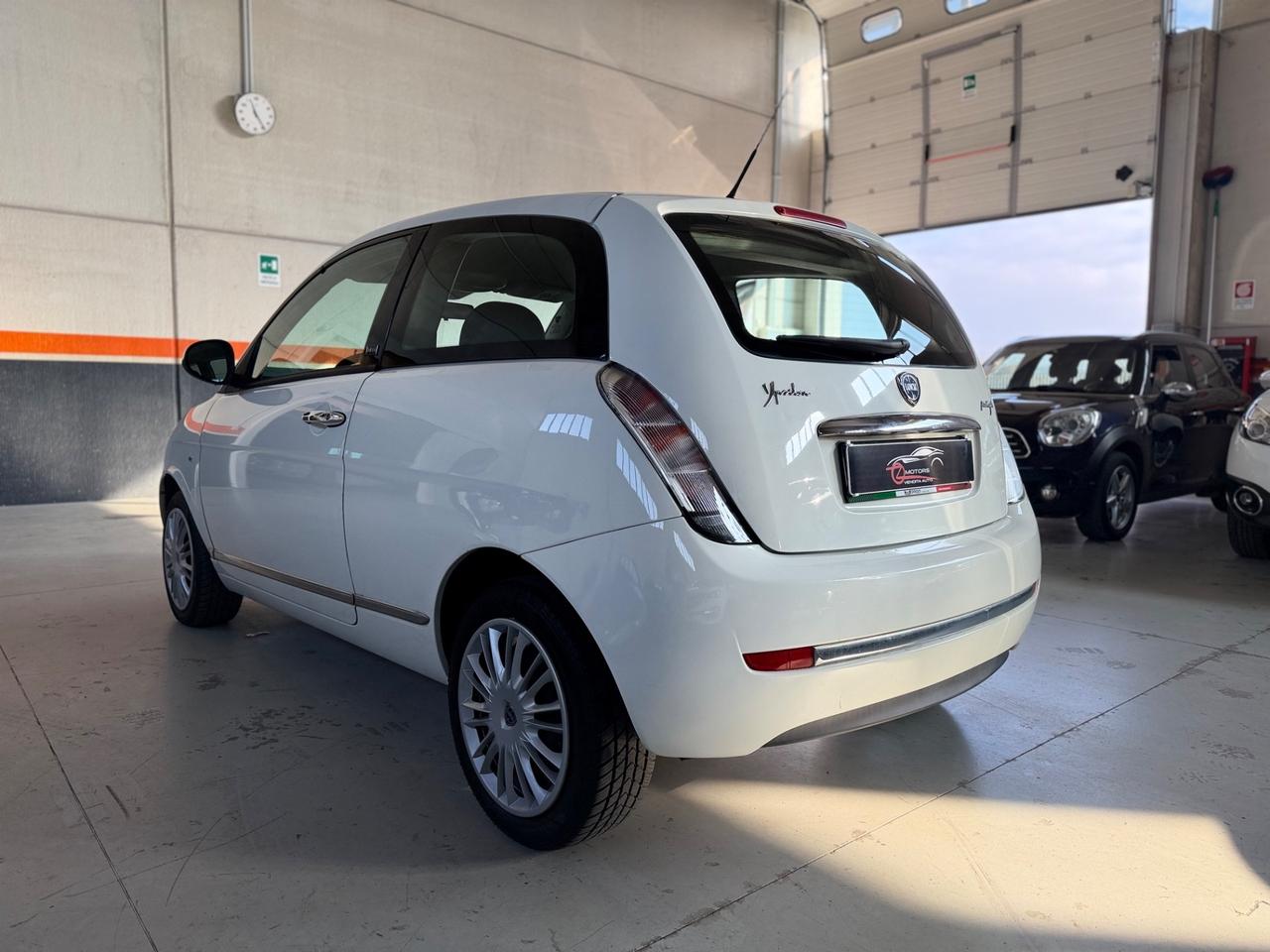 Lancia Ypsilon 1.3 MJT 75 CV Elle NEOPATENTATI