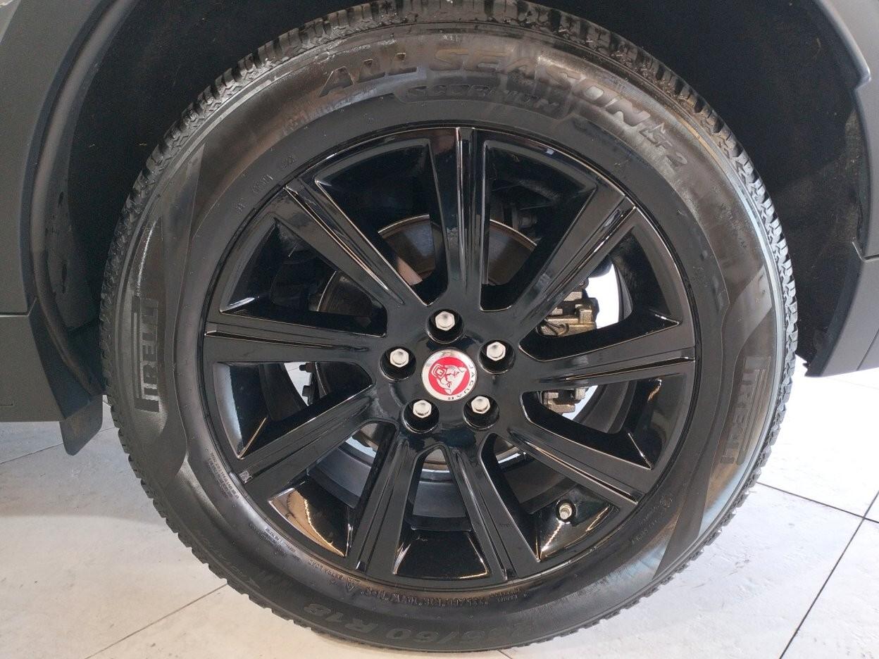 Jaguar E-Pace 2.0d i4 R-Dynamic S awd AUTO