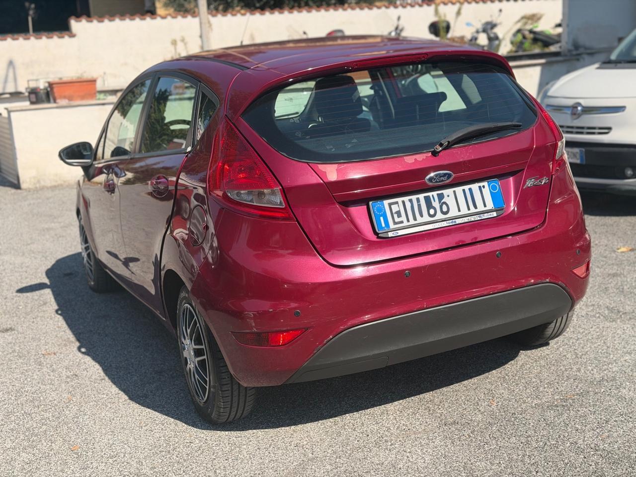 Ford Fiesta Ikon 1.4 TDCi 70CV 5 porte