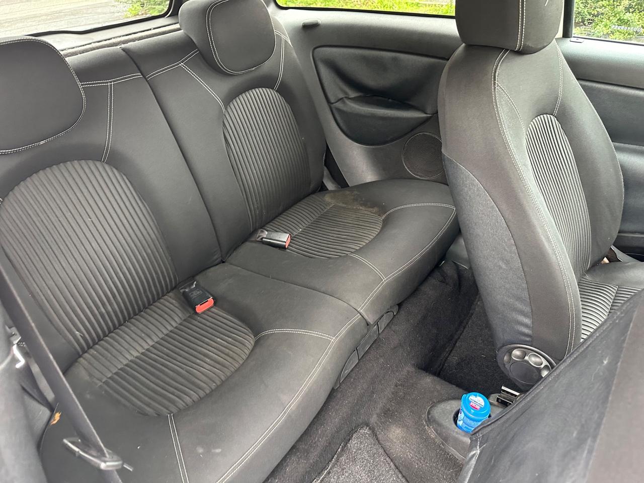Lancia Ypsilon 1.3 MJT 75 CV Argento