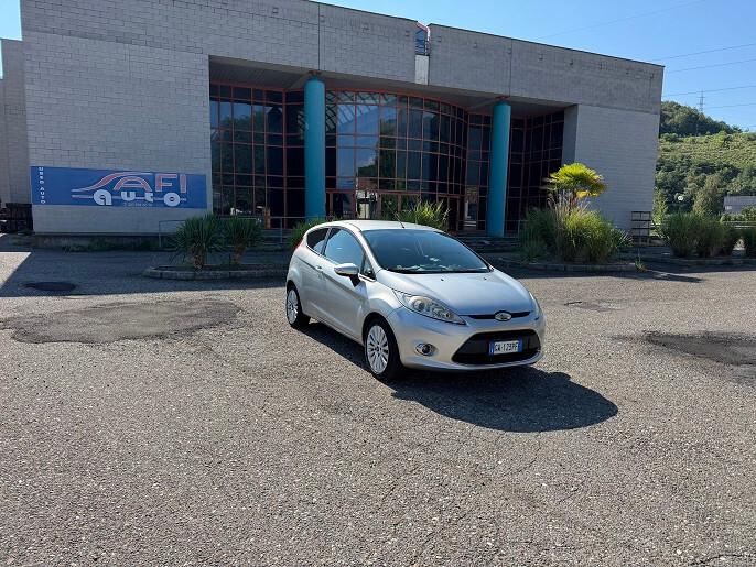 Ford Fiesta 1.2 16V 3p. Ghia