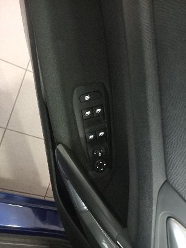 PEUGEOT 308 BlueHDi 130 S&S Business