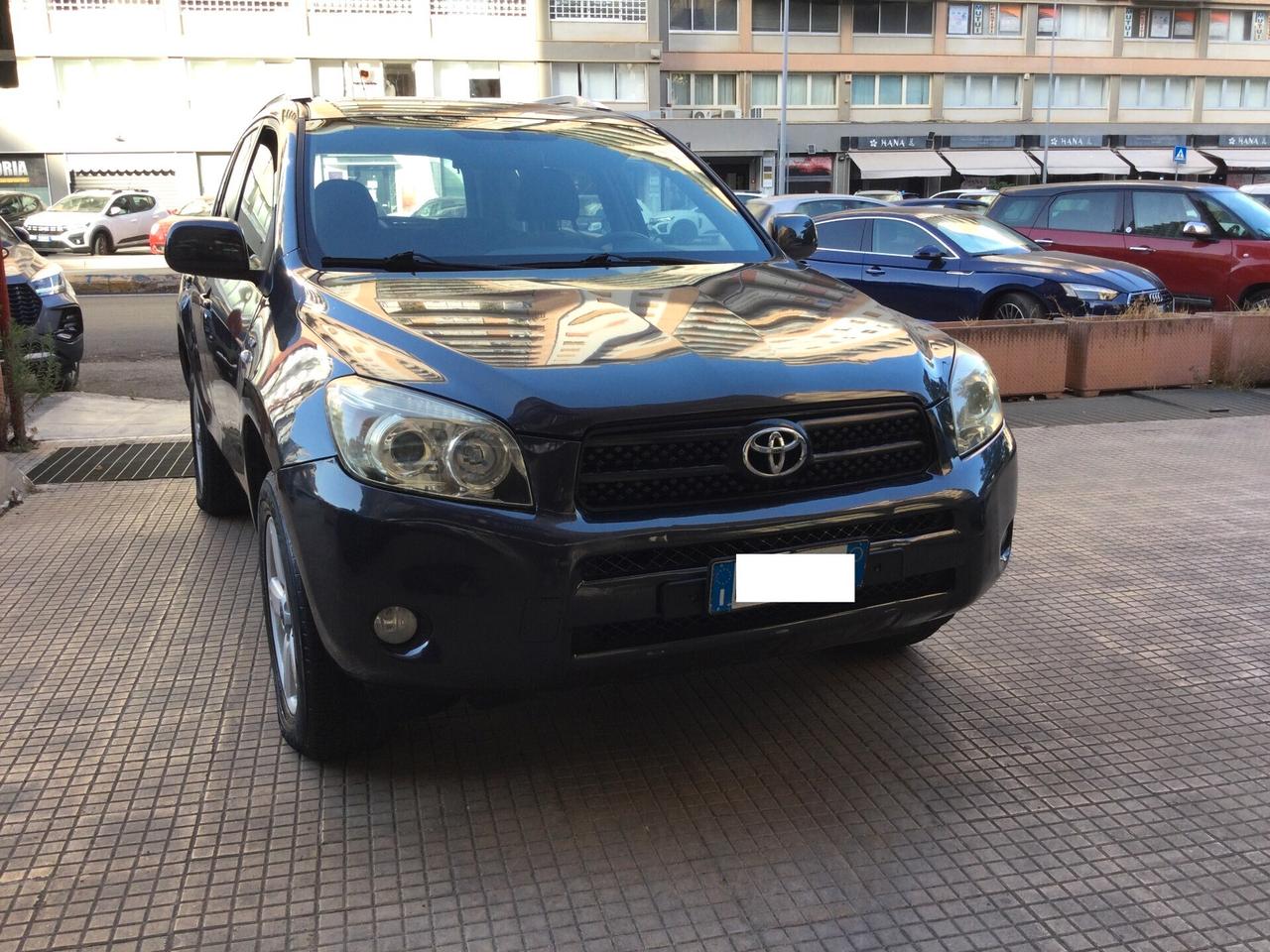 Toyota RAV 4 2.2 D-4D 136 CV Luxury
