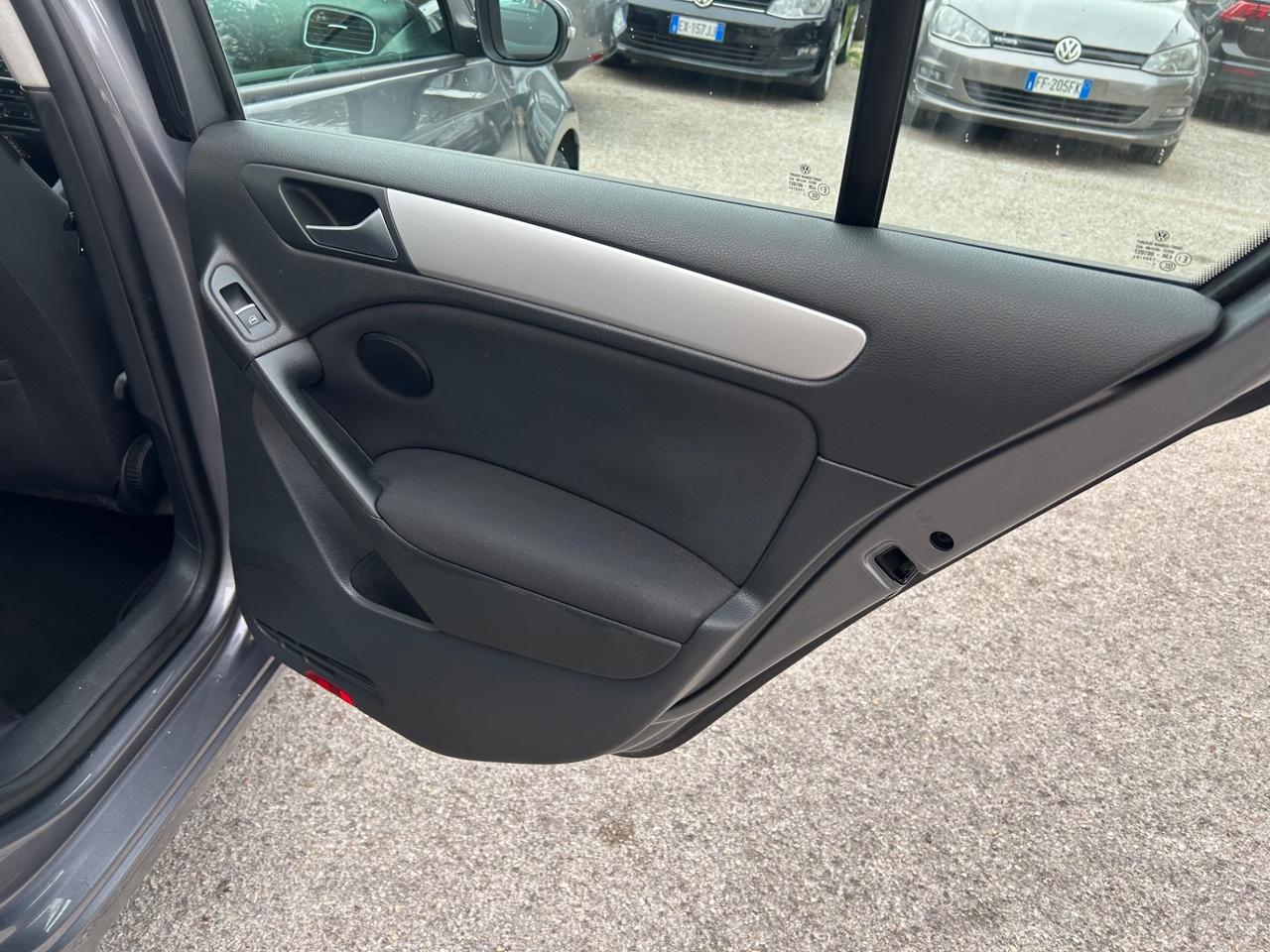 Volkswagen Golf 1.6 TDI DPF 5p. Highline