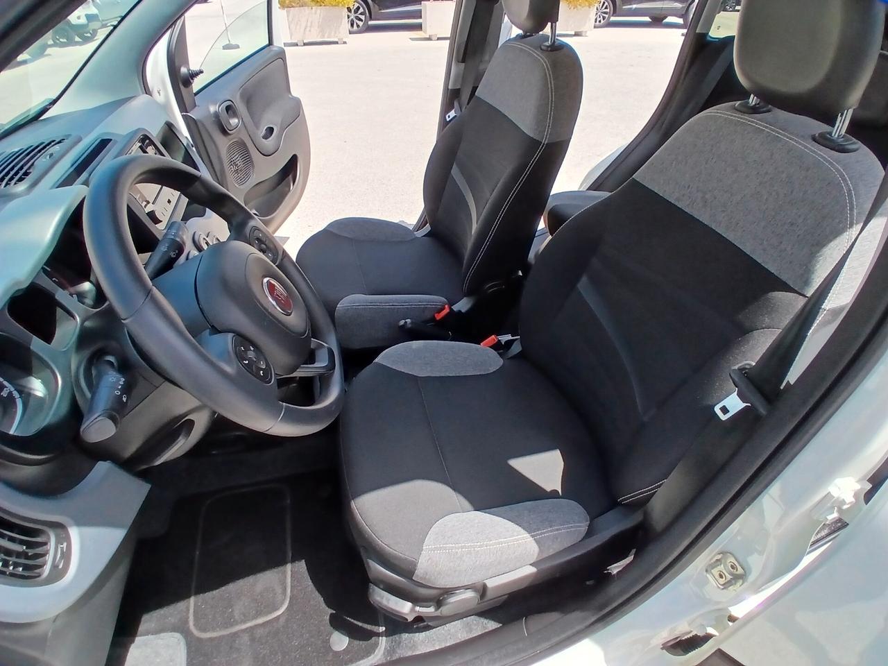 FIAT PANDA 1.0 HYBRID CITY LIFE 2023