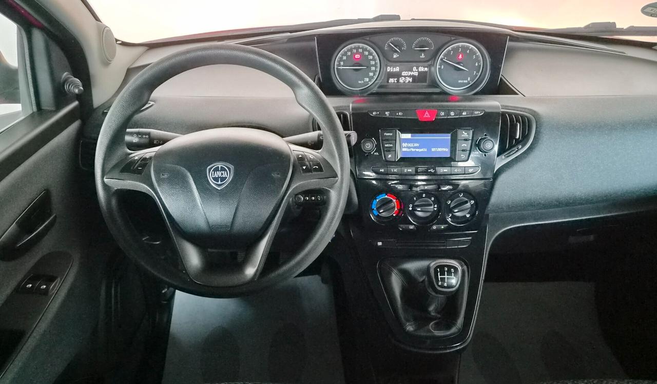 Ypsilon 1.2 69 CV 5 porte Elefantino Blu (NEOPATENTATI)