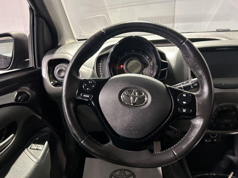 Toyota Aygo Connect 1.0 VVT-i 72 CV 5 porte x-fun X NEOPATENTATI