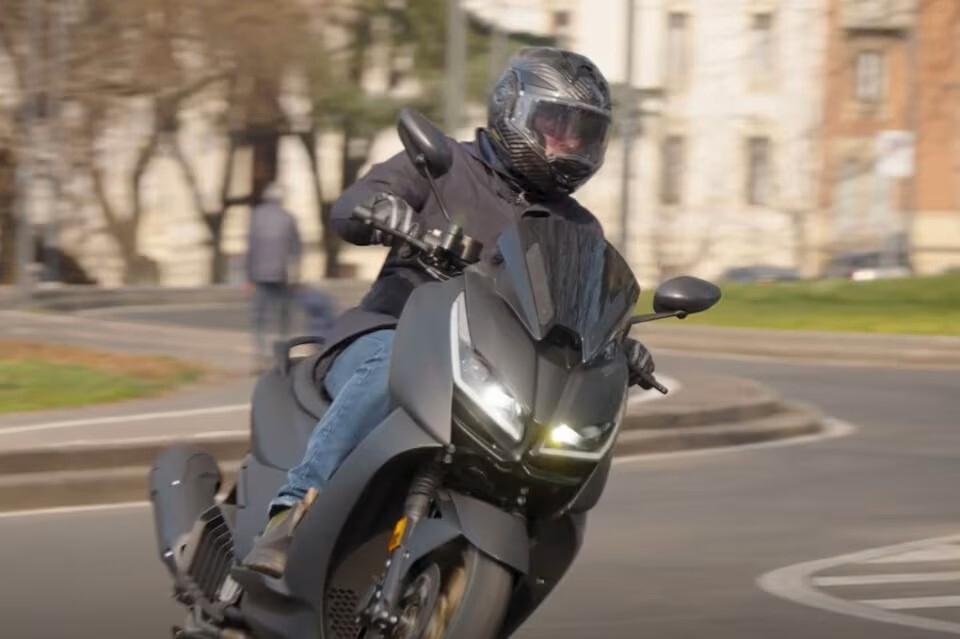 ZONTES 125 D NUOVO PRONTA CONSEGNA PROMO FULL OPTIONAL + KEYLESS + TFT + ABS – FINANZIABILE