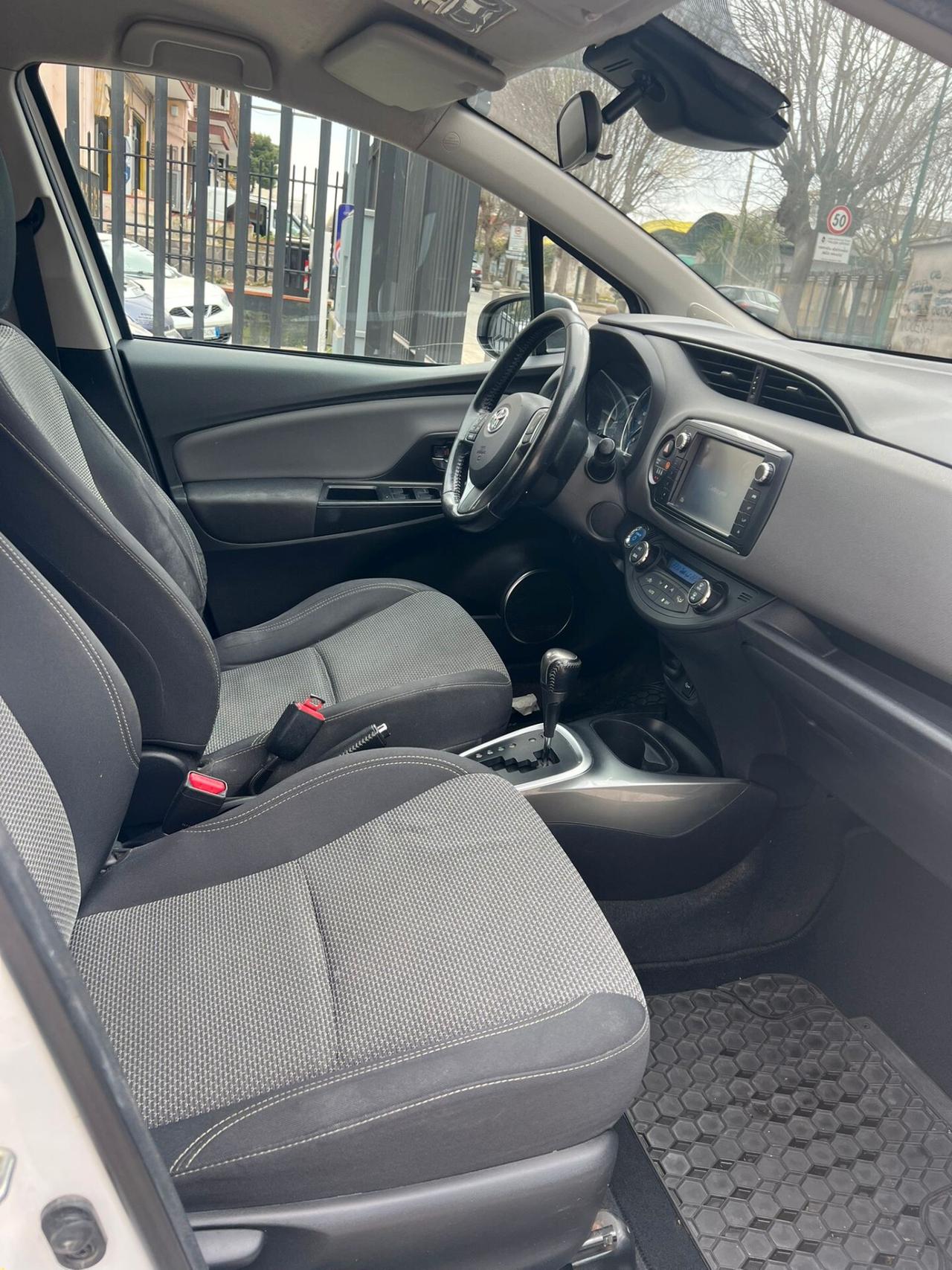 Toyota Yaris 1.5 Hybrid 5 porte Active