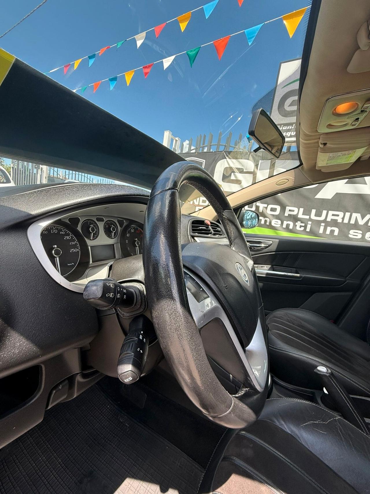 Lancia Delta 1.4 T-Jet 120 CV Platino Ecochic GPL