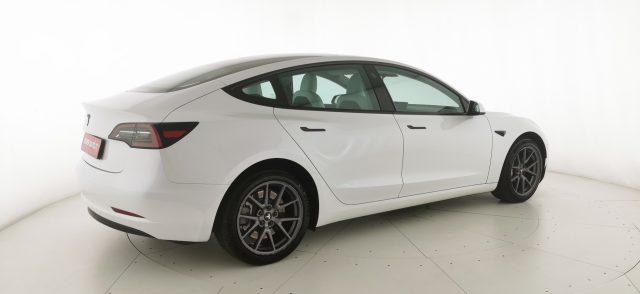 TESLA Model 3 RWD