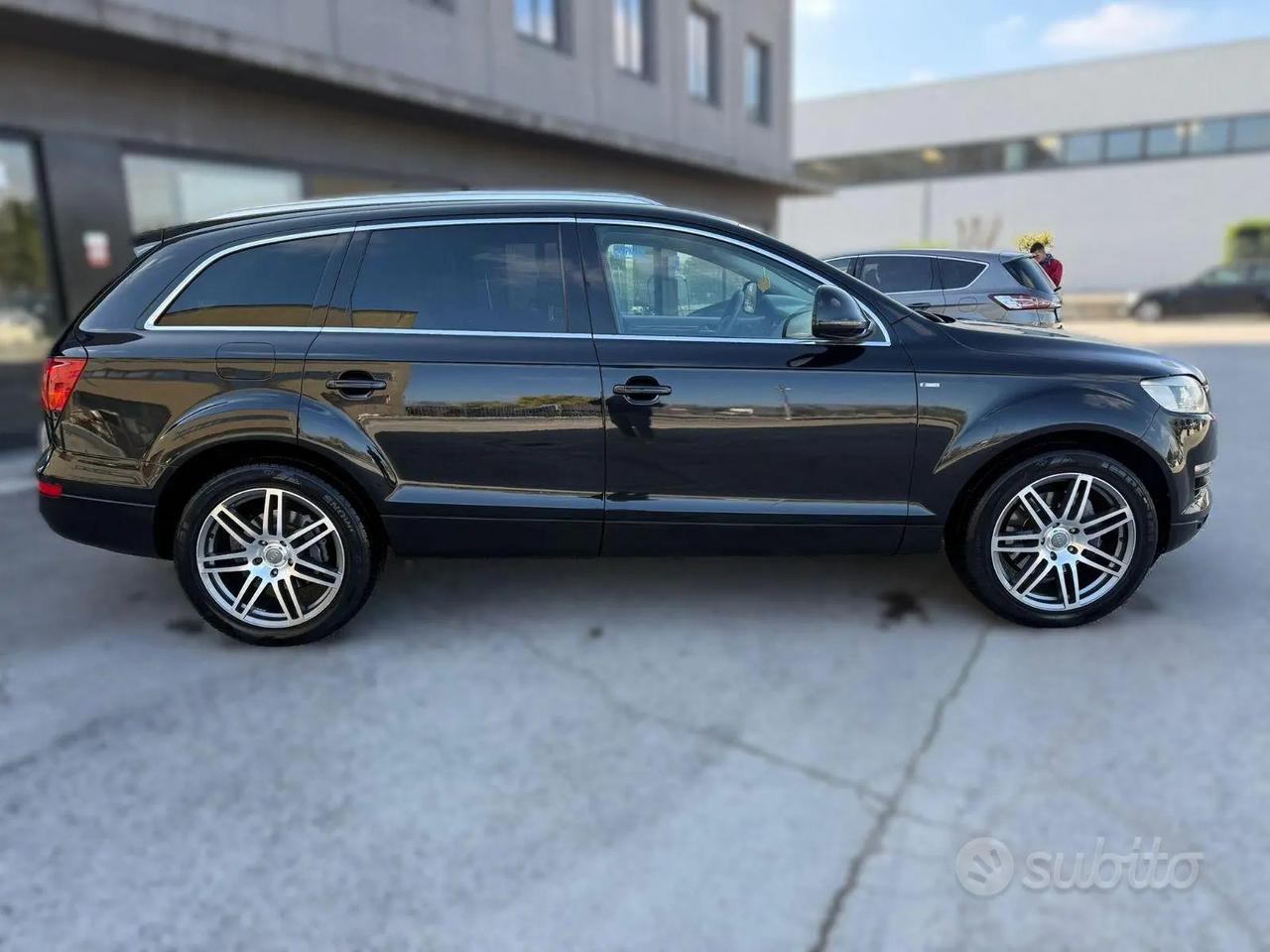 AUDI Q7 3.0 D 7 POS 2009 12 MESI DI GARANZIA
