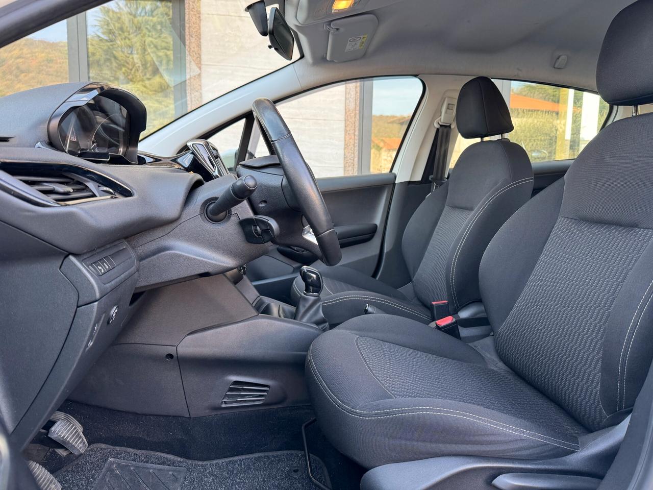 Peugeot 208 PureTech 82 5p. GPL Active