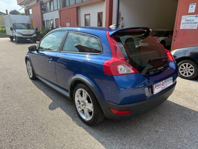 VOLVO C30 2.0 D Momentum