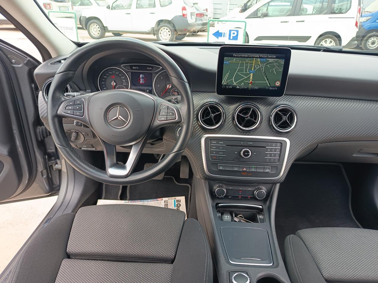 Mercedes-benz GLA 200 d Automatic 4Matic Business