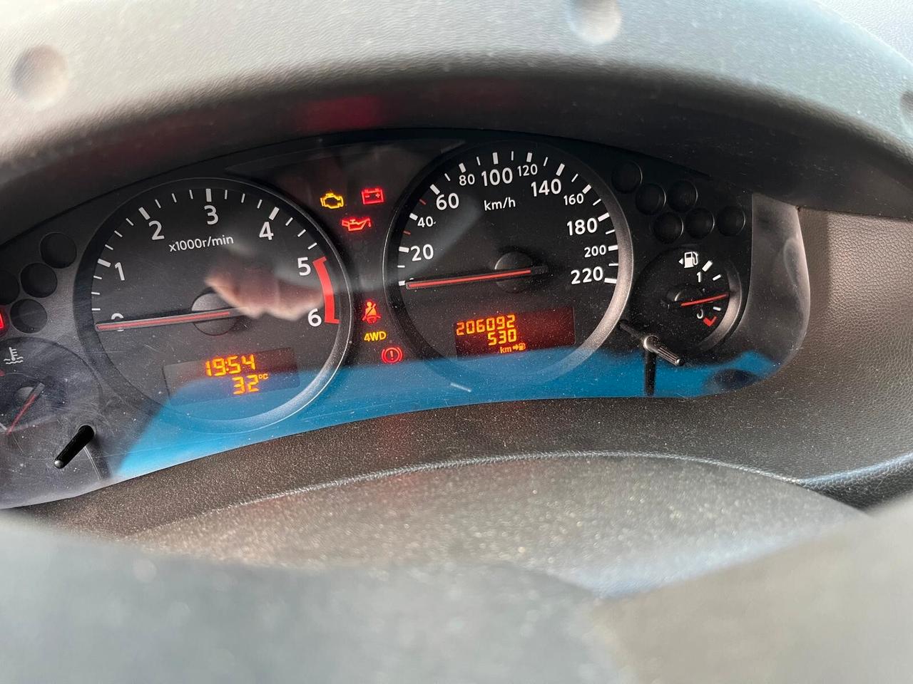 Nissan Navara 2.5 dCi 190CV 4 porte Double Cab XE