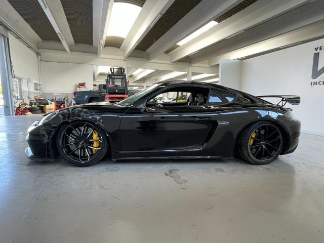 PORSCHE 718 CAYMAN 4.0 GT4