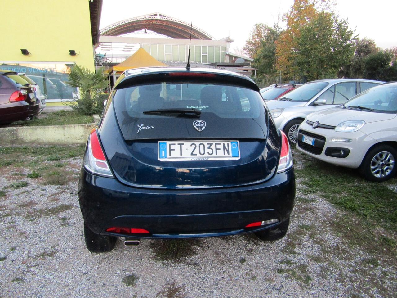 Lancia Ypsilon 1.2 5 porte Gold GPL originale