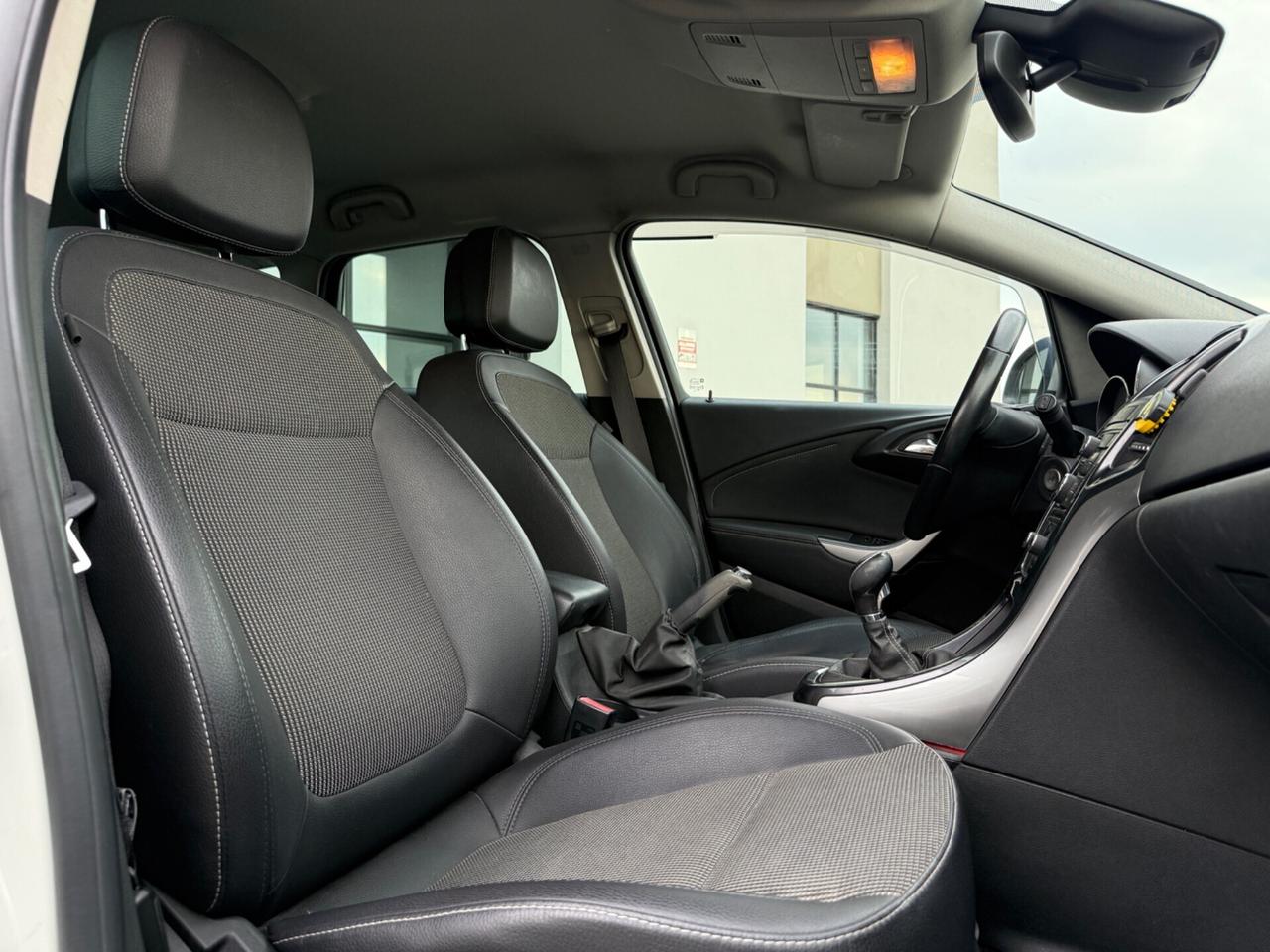 Opel Astra 1.4 Turbo 140CV Sports Tourer GPL Tech Cosmo