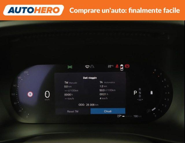 VOLVO XC40 B3 automatico Plus Dark N1