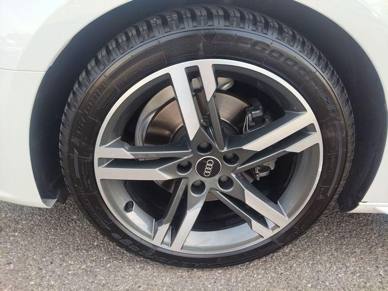 Audi A4 A4 Avant 35 2.0 tdi mhev S Line edition 163cv s-tronic