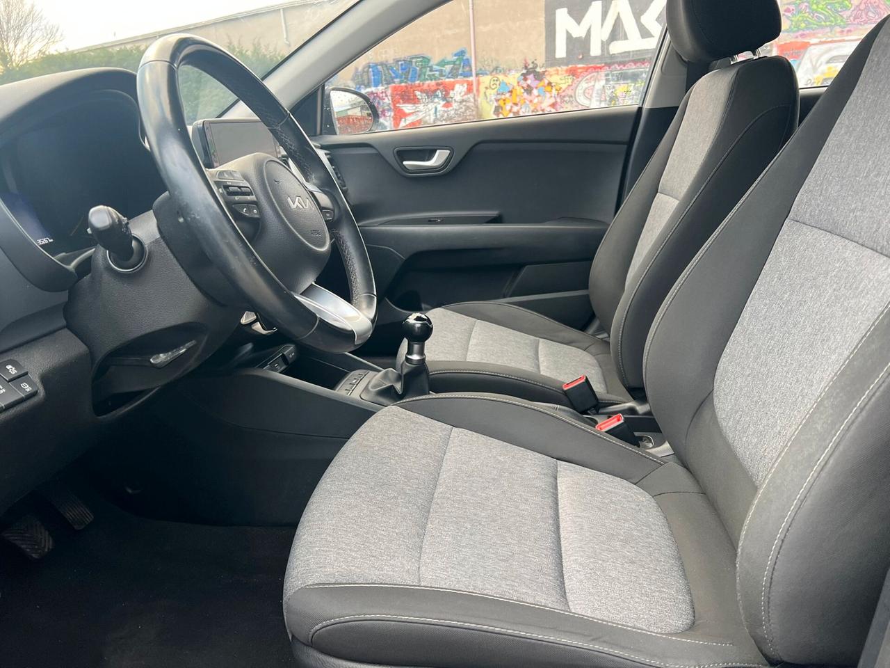 Kia Stonic 1.2 DPI Urban * 36.000 KM