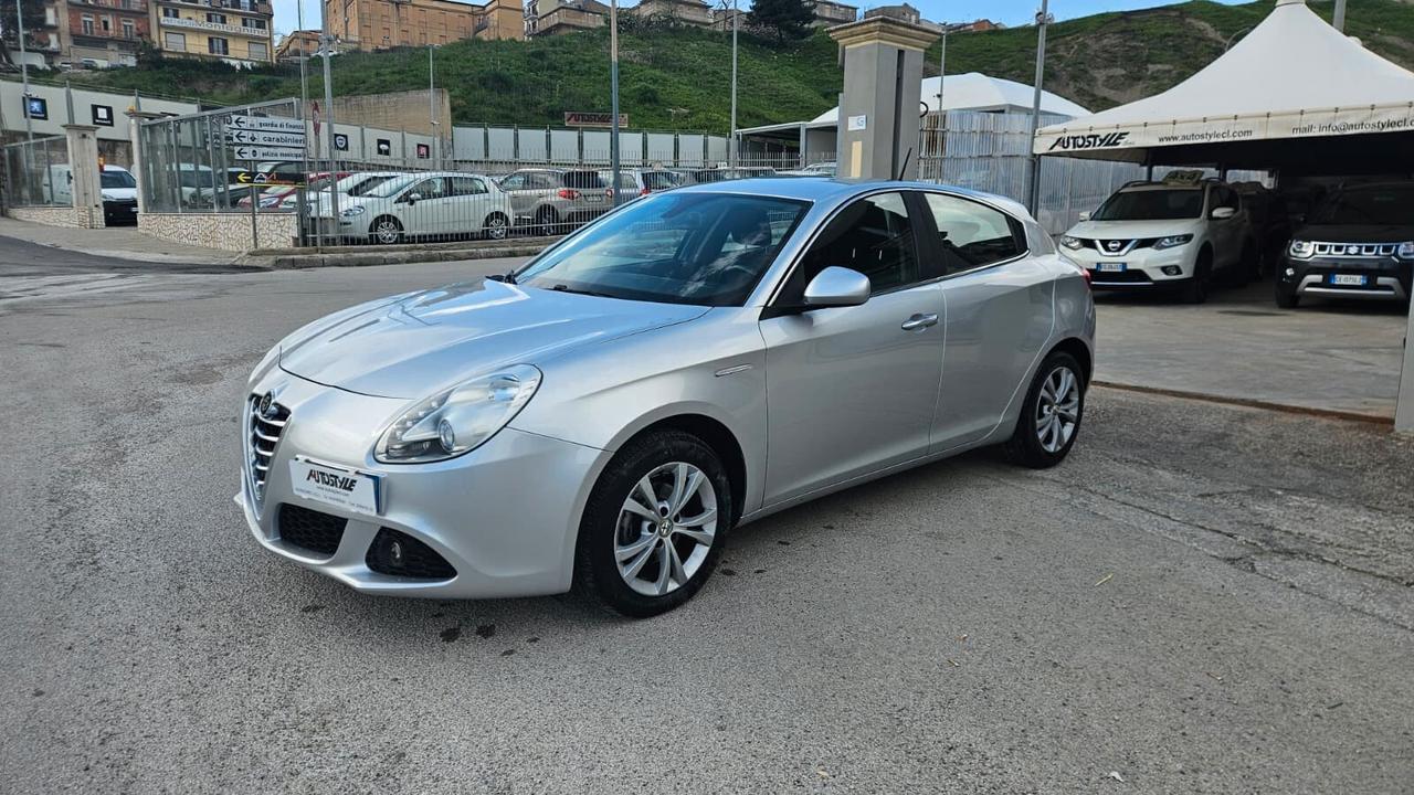 Alfa Romeo Giulietta 1.6 JTDm-2 105 CV Distinctive