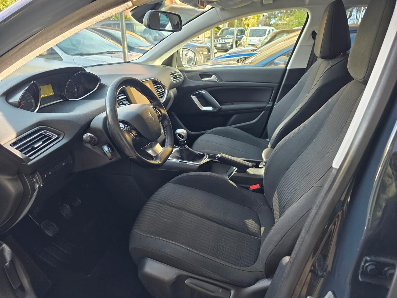 Peugeot 308 BlueHDi 120 S&S SW Business